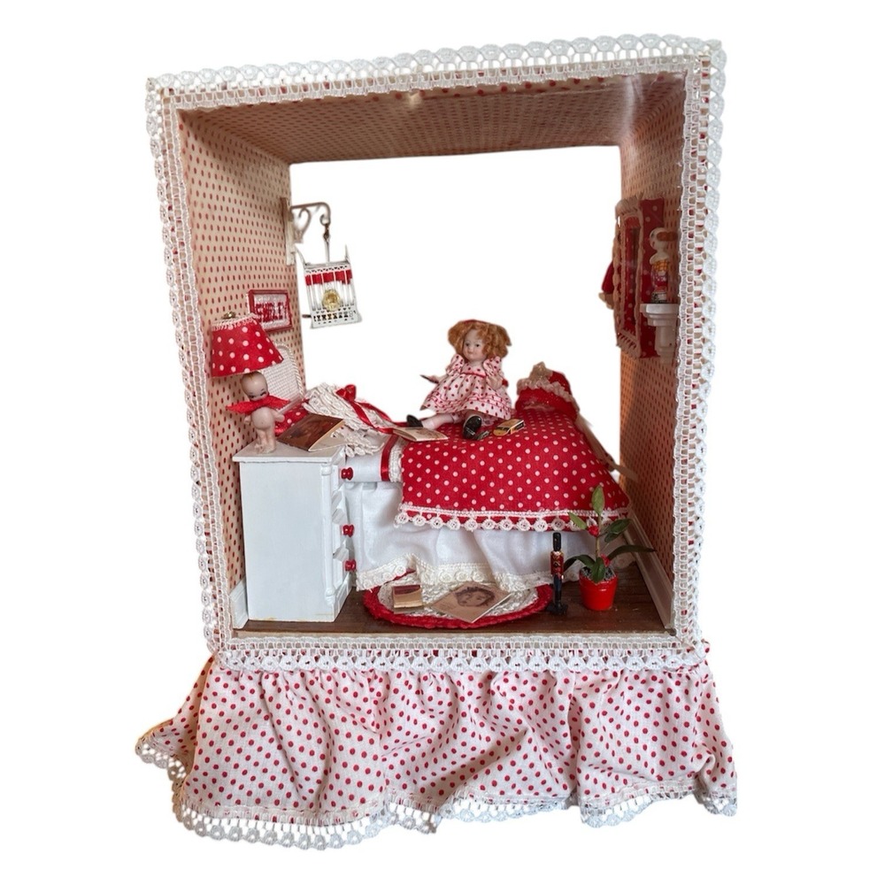 Shirley Temple Shadow Box with Wind-Up Mechanism Vintage Handmade Collectible